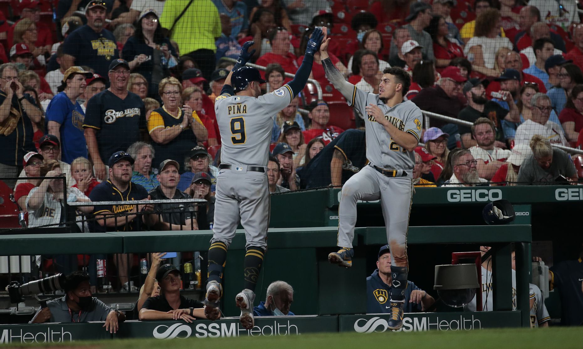 Cardinals, Brewers play second game of home stand